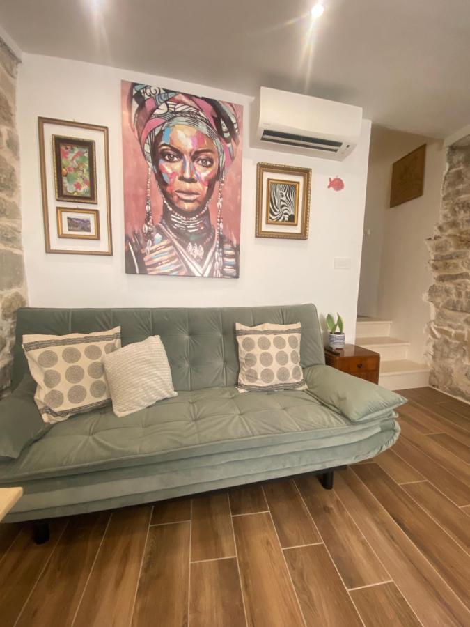 Apartman Oleandar Kaštela Εξωτερικό φωτογραφία