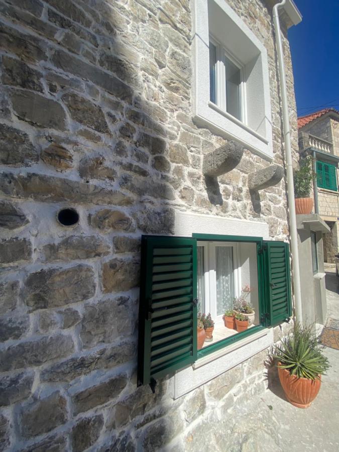 Apartman Oleandar Kaštela Εξωτερικό φωτογραφία