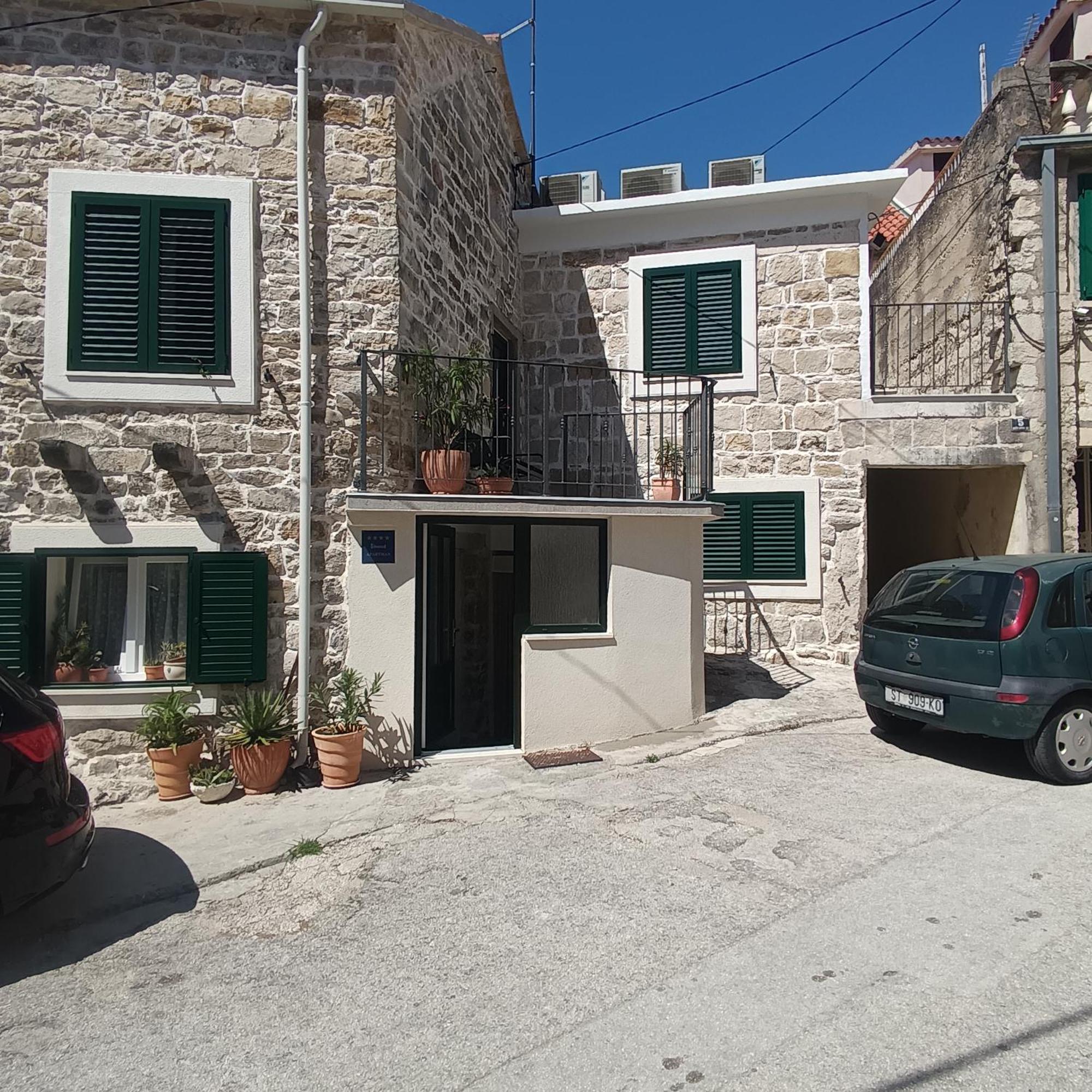 Apartman Oleandar Kaštela Εξωτερικό φωτογραφία
